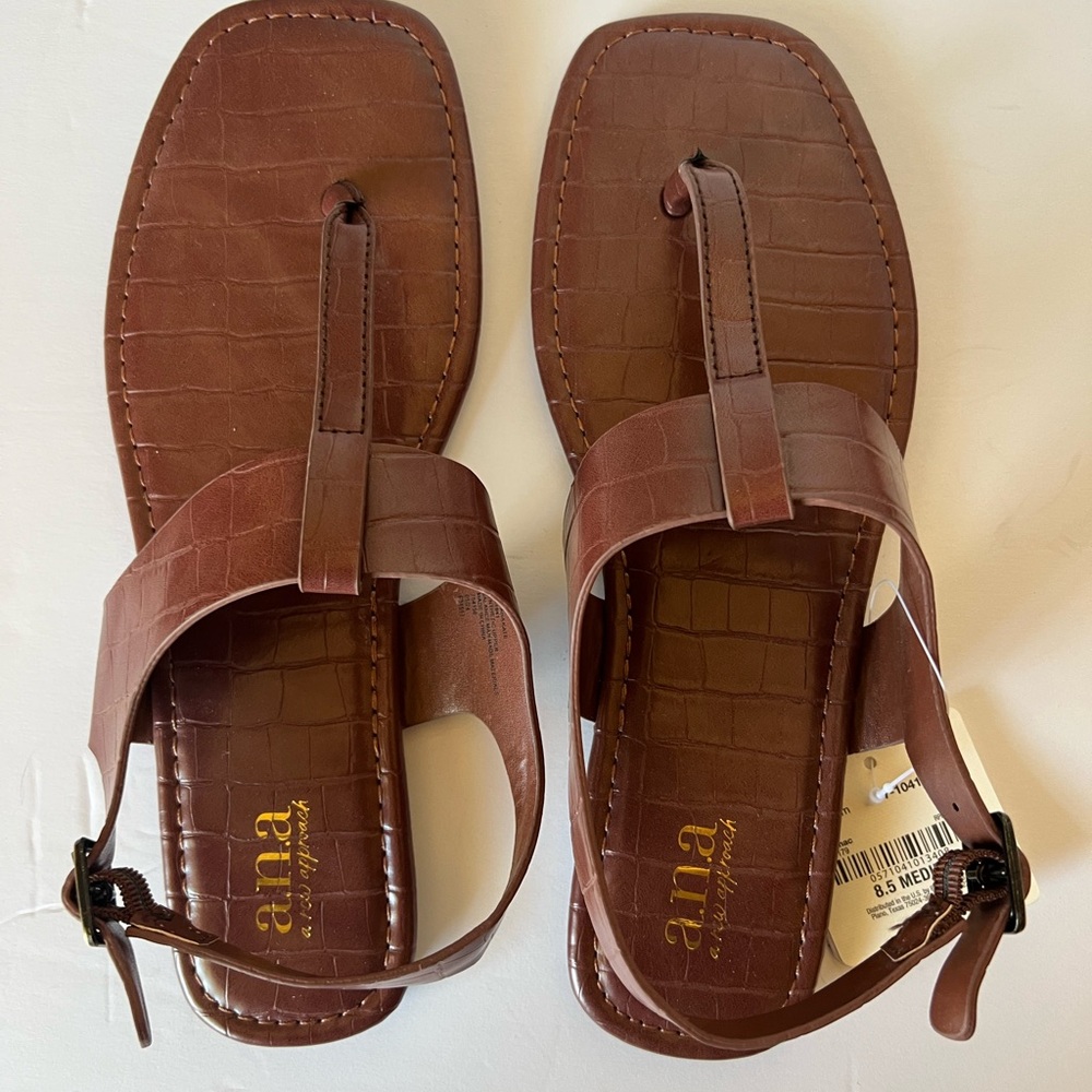 a.n.a. Women’s Kate T-strap Flat Sandals, Cognac color
